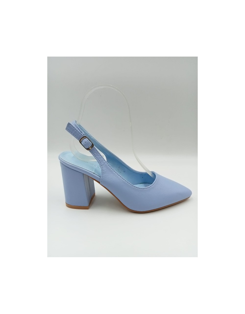 tacones zapatos celestes boda